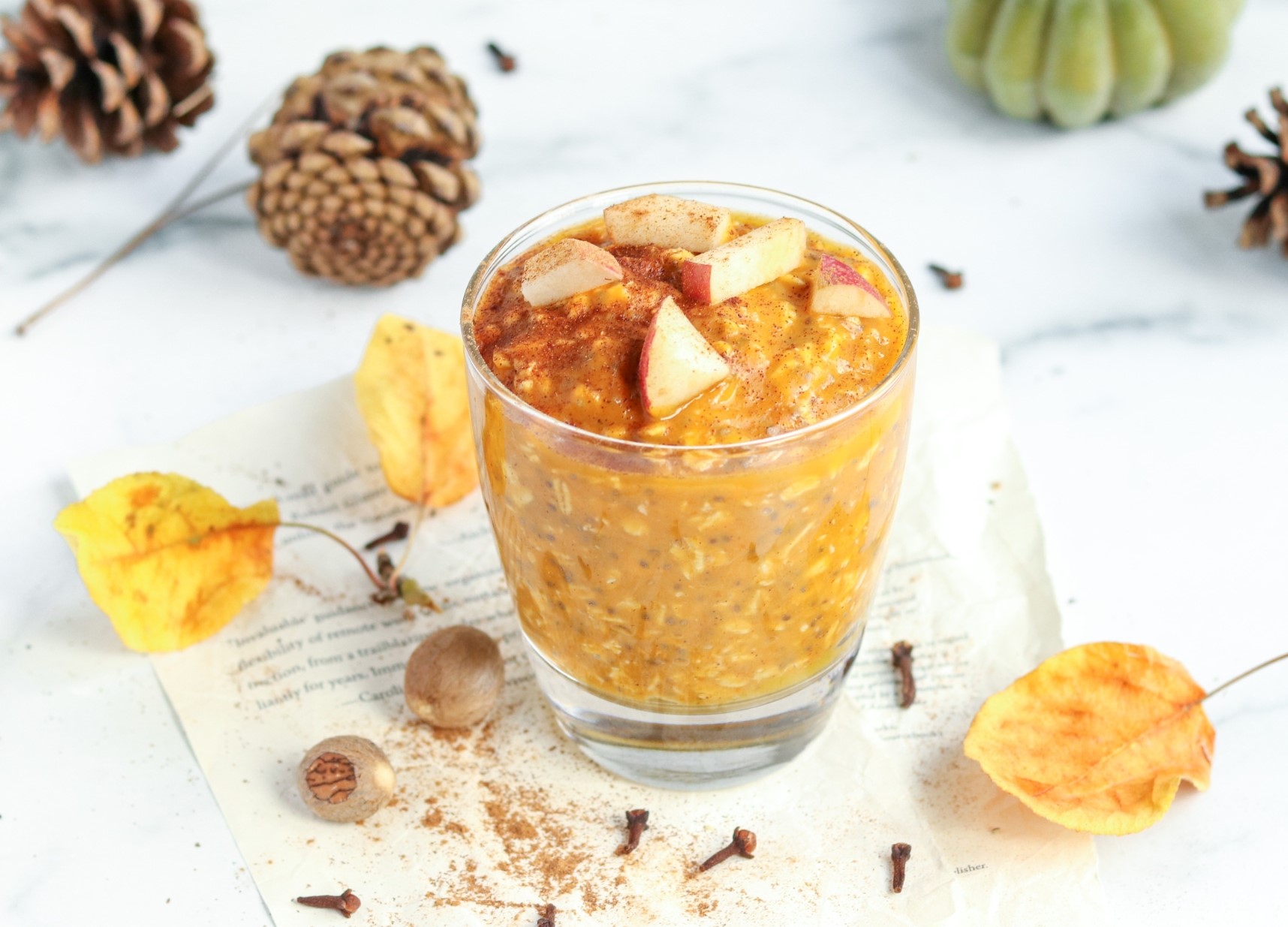 cup of pumpkin pie overnight oats